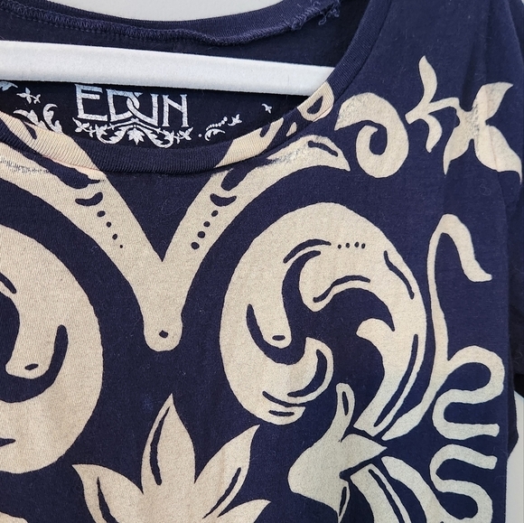 EDUN Organic Cotton Tee Shirt. Navy And Cream. Size Large - Picture 3 of 8